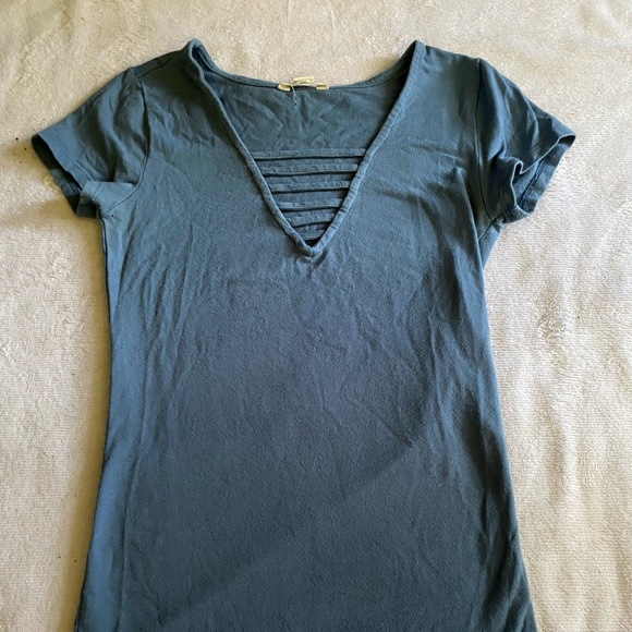 Aeropostale tee, low cut